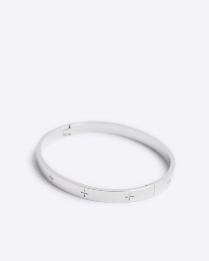Armband i stål med rhodiumbeläggning