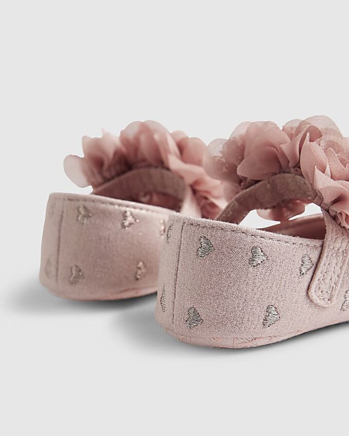 Babyflickor rosa hjärtformade ballerinaskor