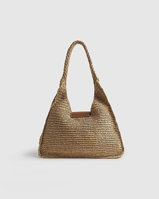 Beige axelväska med flik framtill i raffia