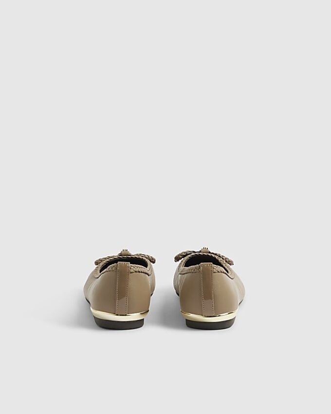Beige ballerinaskor med rosett