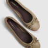 Beige ballerinaskor med rosett
