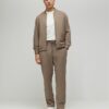 Beige bomberjacka med smal passform