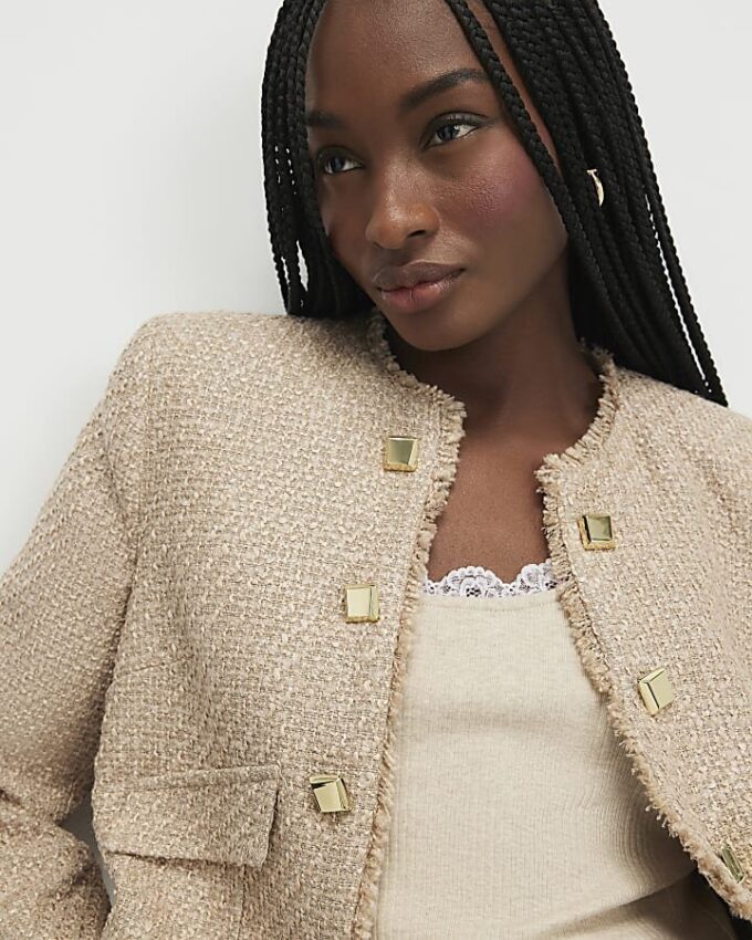 Beige boucléjacka
