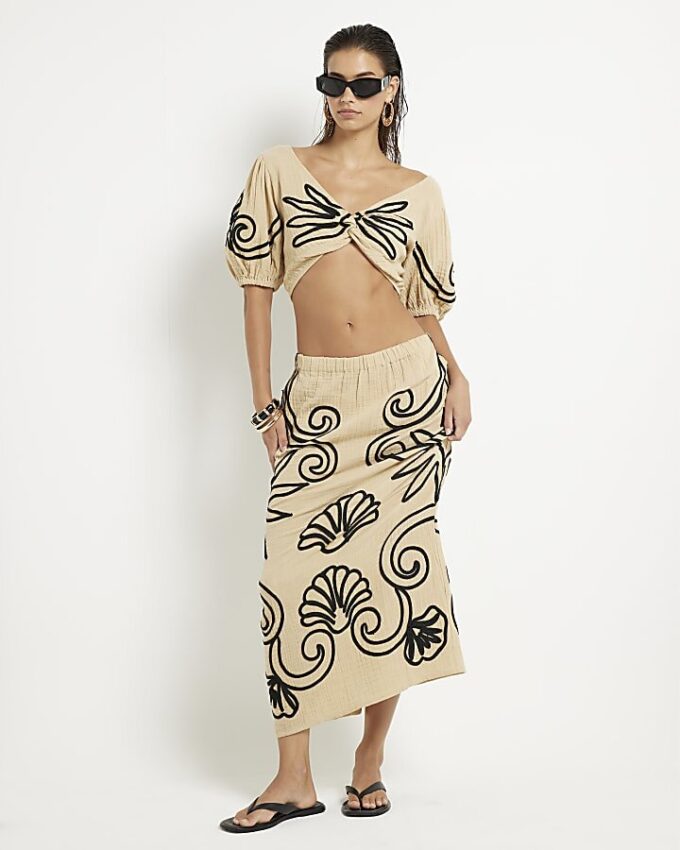 Beige broderad strandkroppstop