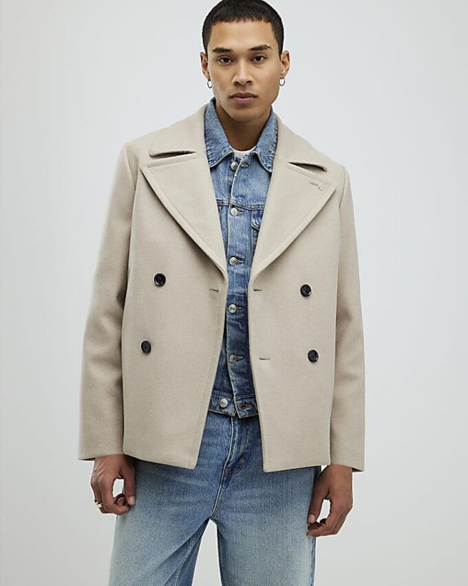 Beige dubbelknäppt peacoat