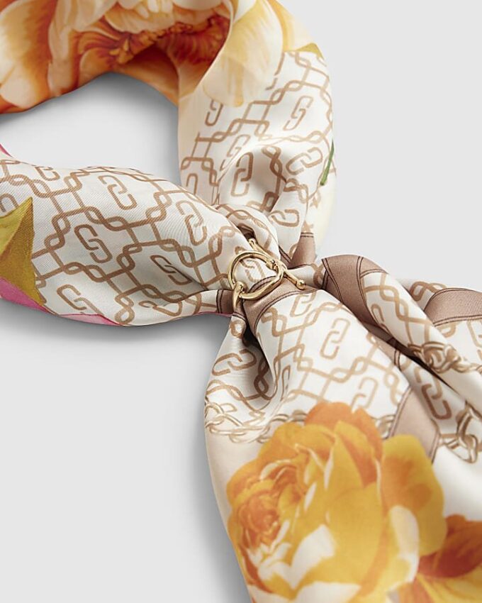 Beige halsduk med geometriskt blommönster