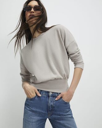 Beige långärmad mysig tröja med resårkant