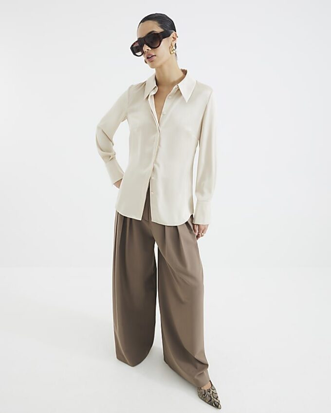 Beige långärmad slim fit-skjorta i satin
