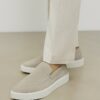 Beige mockaskor