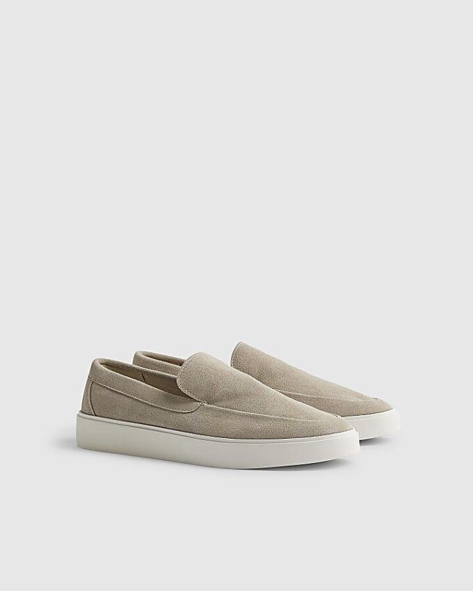 Beige mockaskor