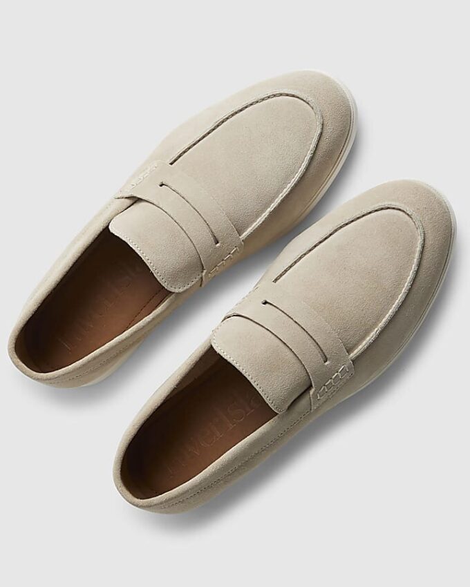 Beige mockaskor