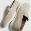 Beige mockaskor