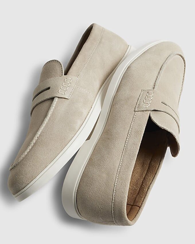 Beige mockaskor