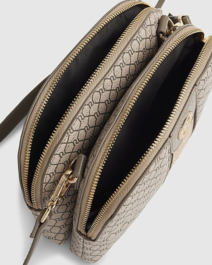 Beige monogram crossbody-väska