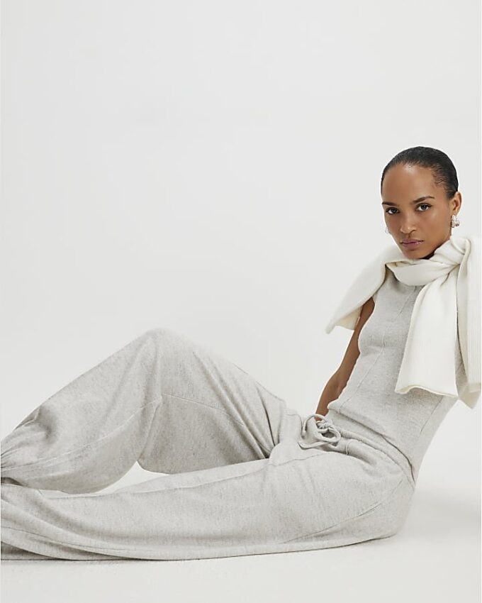 Beige mysiga joggingbyxor med ballongben
