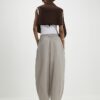 Beige plisserade byxor med barellben
