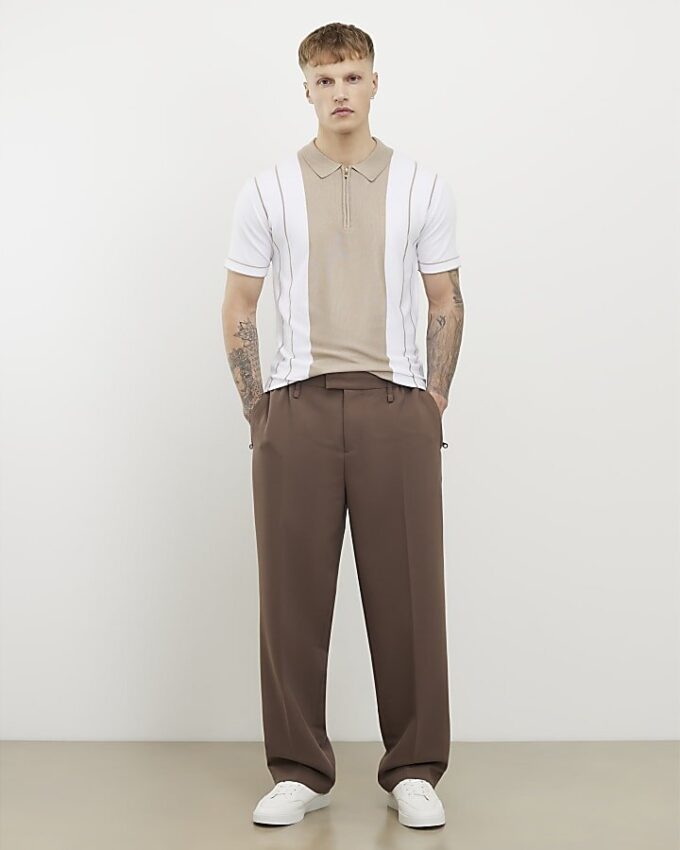 Beige polo med färgblockerade ränder