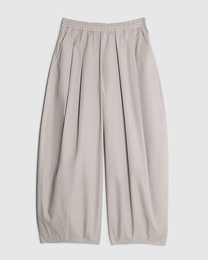 Beige poplinbyxor med vid ben