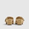 Beige sandaler i imitationsmocka med dubbla spännen
