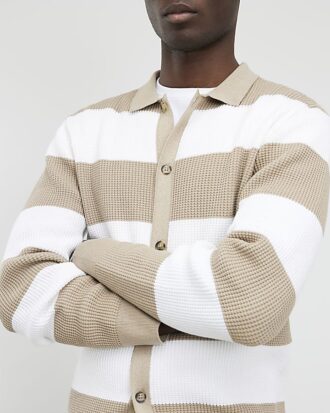 Beige slim fit stickad randig kofta