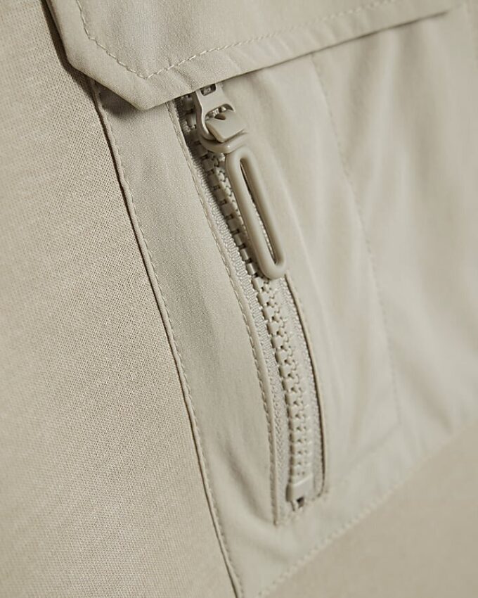 Beige slim fit-tröja i nylon
