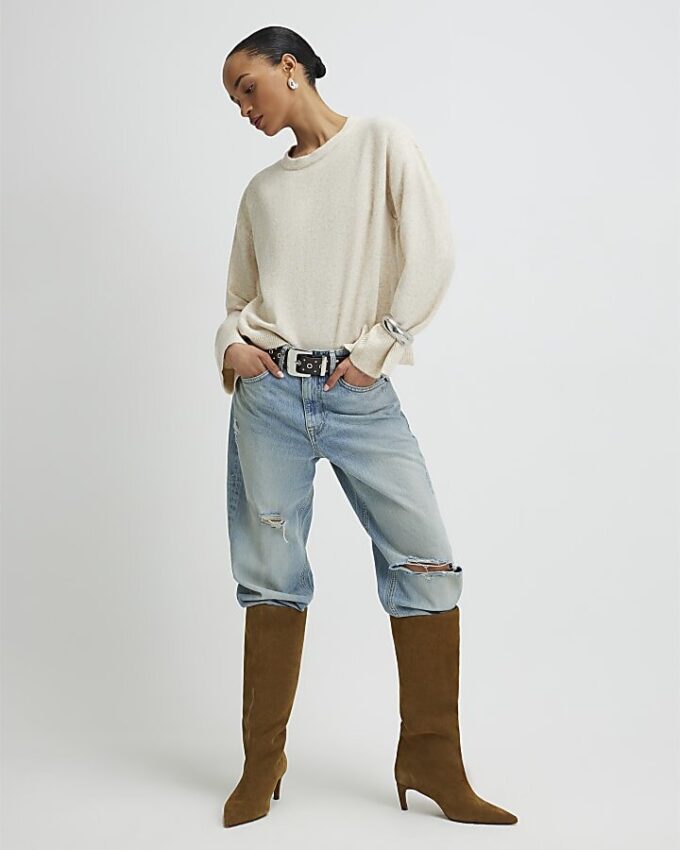 Beige stickad tröja med rund hals