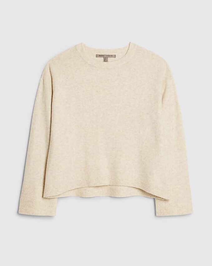 Beige stickad tröja med rund hals