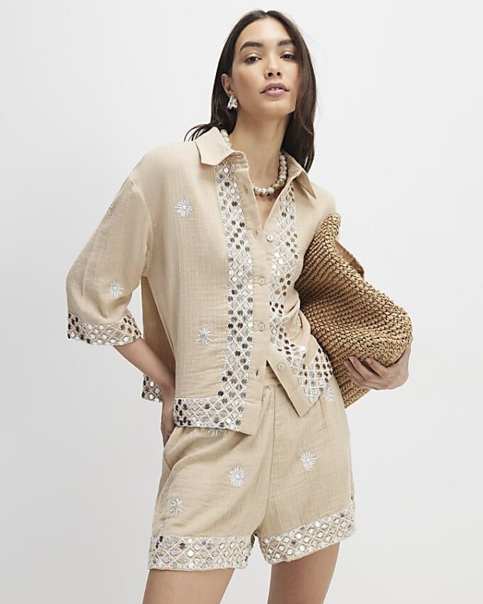 Beige strandshorts med paljetter