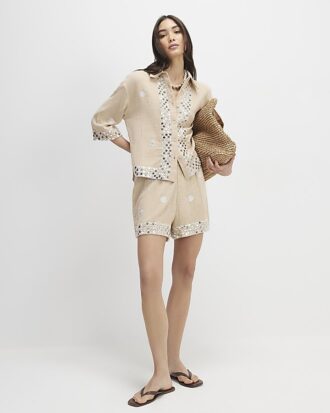 Beige strandskjorta med paljetter
