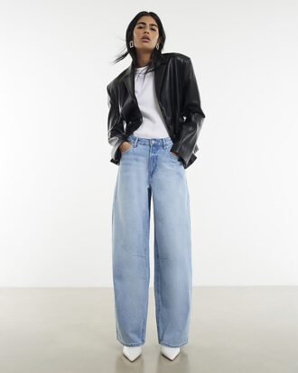 Blå baggy jeans med vida ben