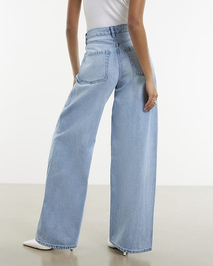 Blå baggy jeans med vida ben