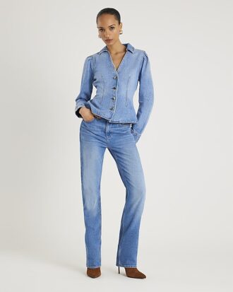 Blå denimjacka med långa puffärmar