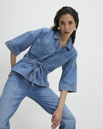 Blå denimtröja med knytning fram
