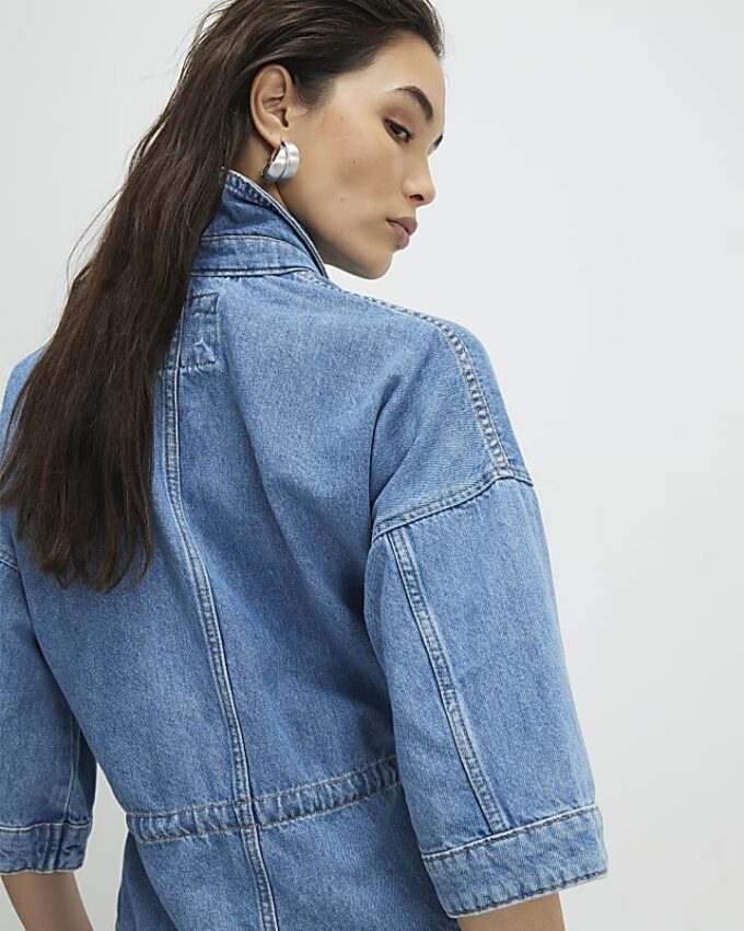 Blå denimtröja med knytning fram