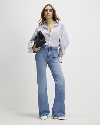 Blå högmidjade avslappnade flare-jeans