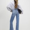Blå högmidjade avslappnade flare-jeans