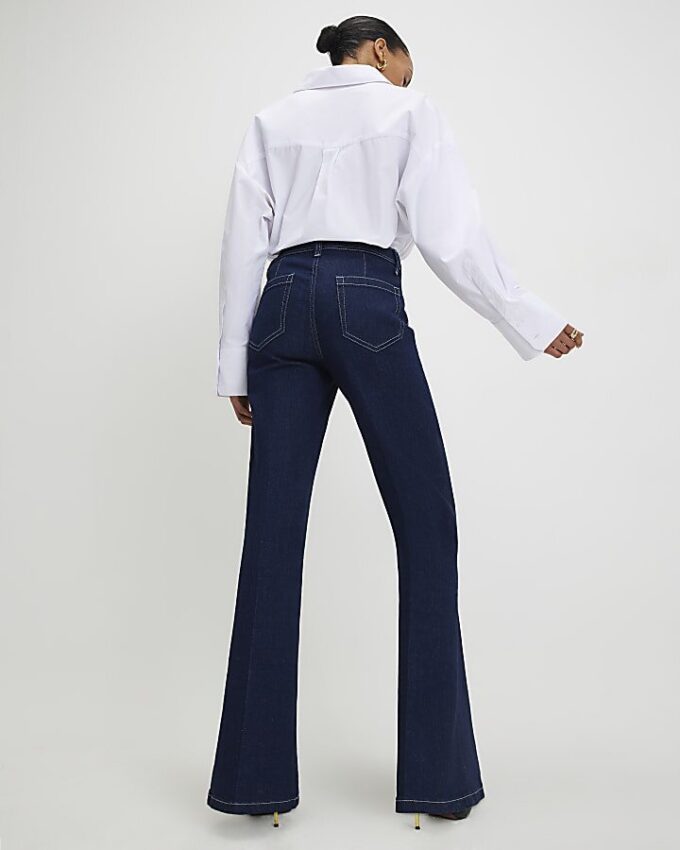 Blå högmidjade avslappnade flare-jeans