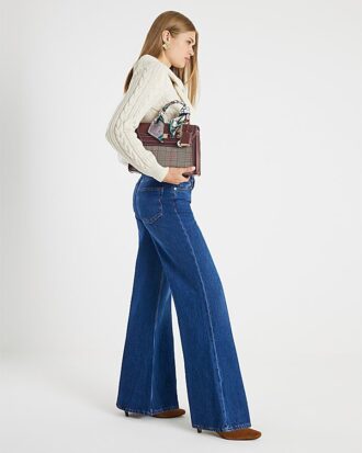 Blå jeans med hög midja och mjuka vida ben