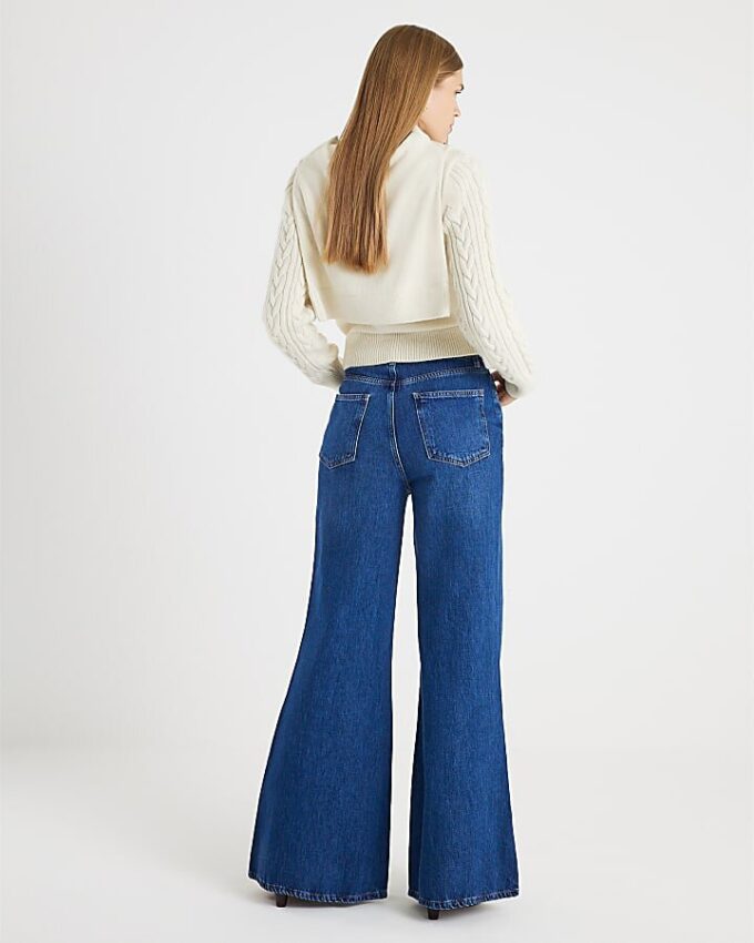 Blå jeans med hög midja och mjuka vida ben