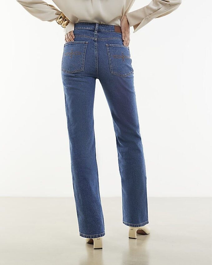 Blå jeans med hög midja och raka ben Blå jeans med hög midja och raka ben