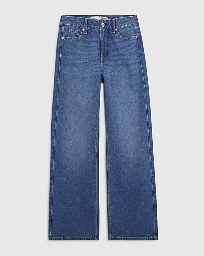 Blå jeans med hög midja och raka ben