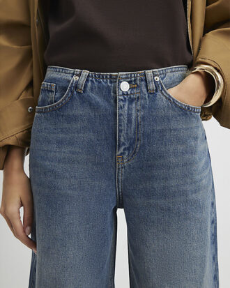 Blå jeans med hög midja och vida ben