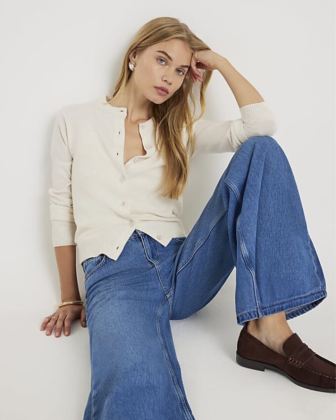 Blå jeans med hög midja och vida ben