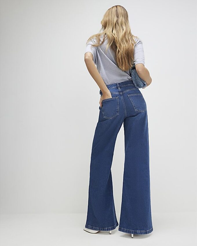 Blå jeans med hög midja och vida ben