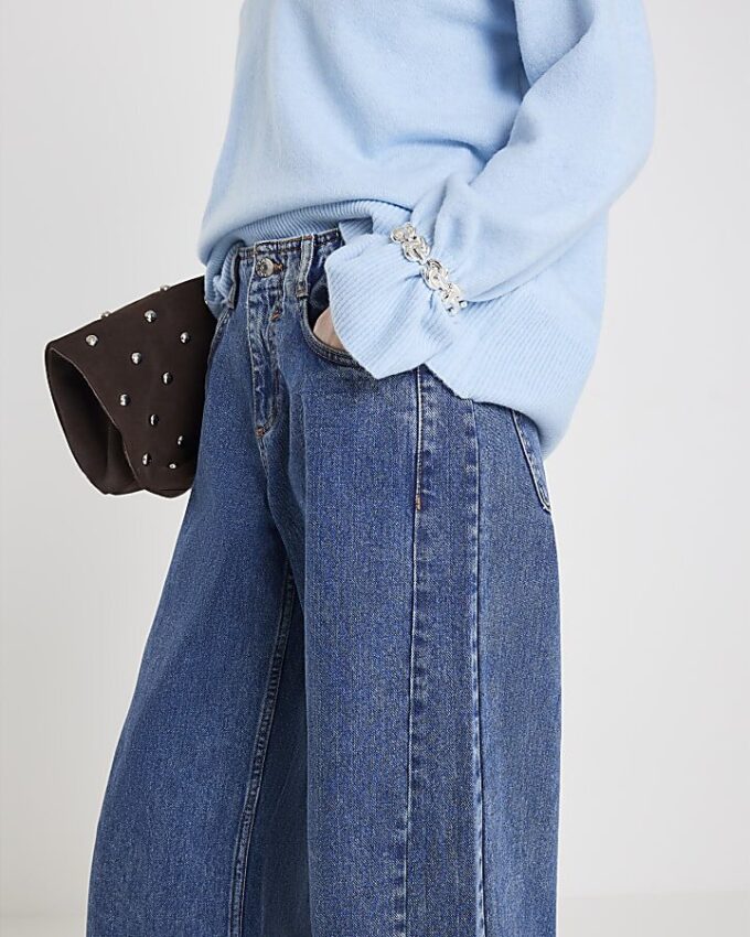 Blå jeans med hög midja, sömmar och vida ben