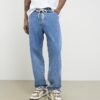 Blå jeans med lös passform
