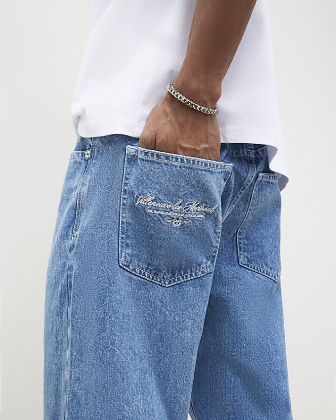 Blå jeans med lös passform