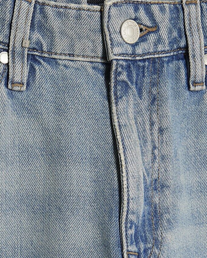 Blå jeans med lös passform