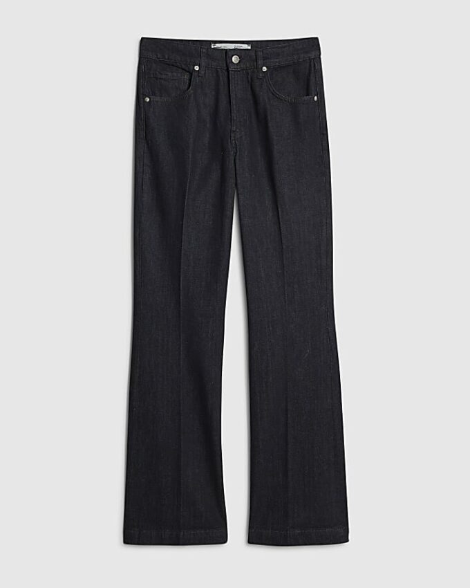 Blå jeans med medelhög midja och bootcut