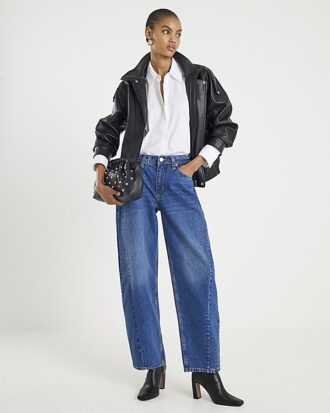 Blå jeans med medelhög midja och sömmar